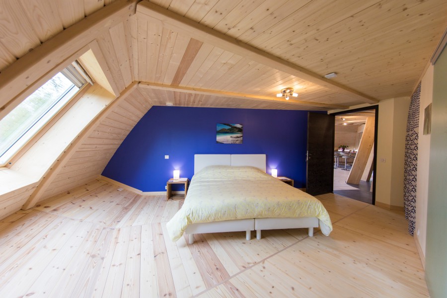 Unusual guest room "On dirait le sud" at Le Domaine du Centaure - Copyright: © Evreux Normandie Tourisme
